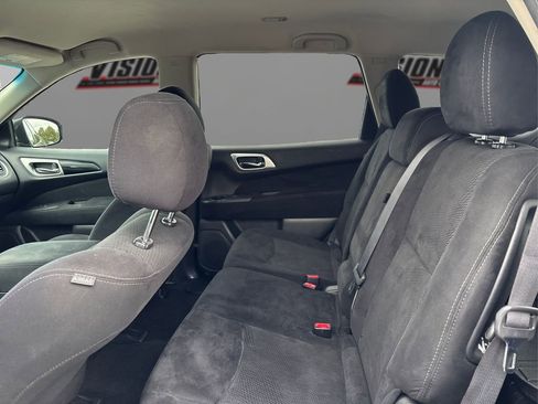 Used 2016 Nissan Pathfinder SV image 10
