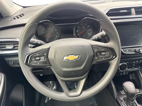 Used 2023 Chevrolet TrailBlazer LT w/ Convenience Package FWD image 56