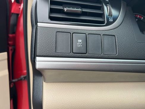 Used 2012 Toyota Camry LE image 10