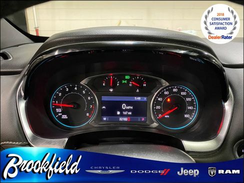 Used 2023 Chevrolet Traverse LT image 31