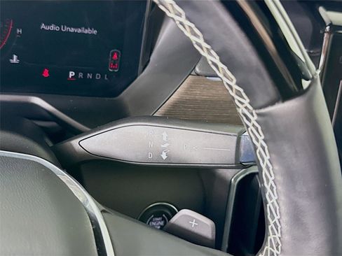 Used 2025 GMC Acadia Denali w/ Super Cruise Package image 11