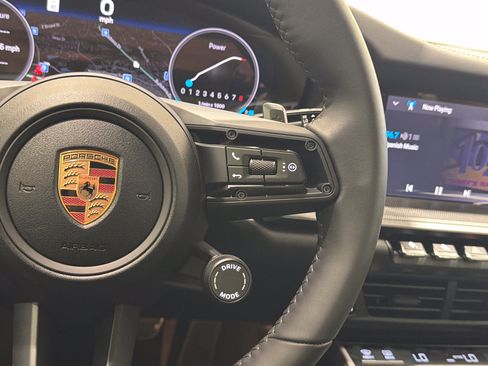 Used 2026 Porsche 911 Carrera RWD image 19