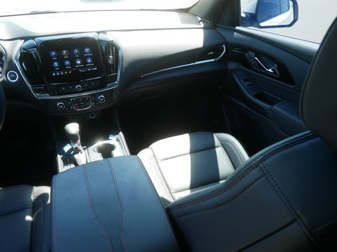 Used 2023 Chevrolet Traverse RS w/ LPO, Floor Liner Package AWD/4WD image 11