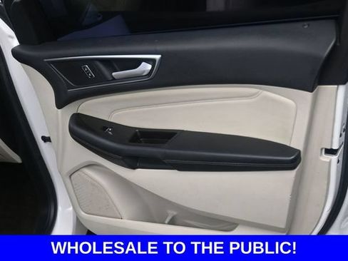 Used 2015 Ford Edge Titanium FWD image 21