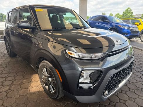 Used 2021 Kia Soul EX FWD image 4