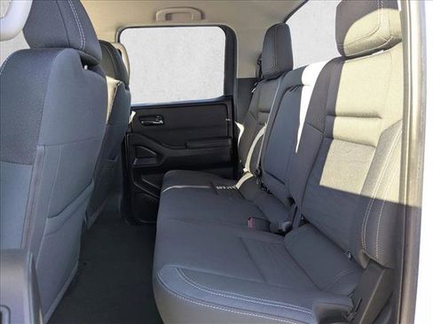 Used 2022 Nissan Frontier SV image 19