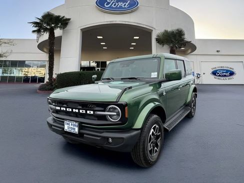 Certified 2025 Ford Bronco Outer Banks image 2