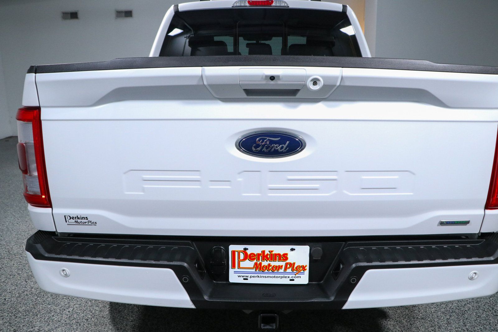 Used 2023 Ford F150 Lariat w/ Equipment Group 502A High AWD/4WD image 9