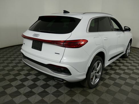 New 2025 Audi Q5 Premium Plus image 3