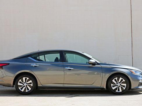 Used 2020 Nissan Altima 2.5 S image 46