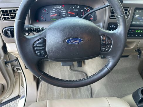 Used 2005 Ford Excursion Limited image 22