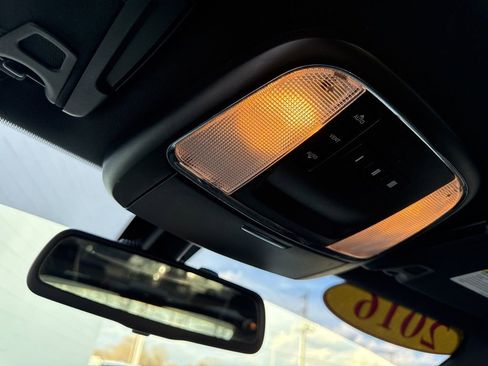 Used 2016 Dodge Charger SE w/ Power Sunroof Group image 27