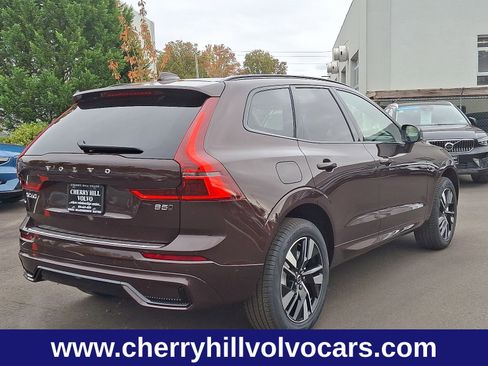 New 2026 Volvo XC60 B5 Plus w/ Protection Package Premier image 5