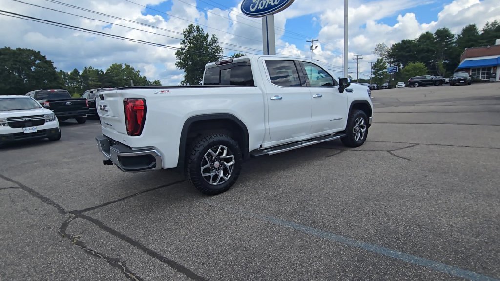 Used 2022 GMC Sierra 1500 SLT w/ SLT Premium Plus Package AWD/4WD image 20