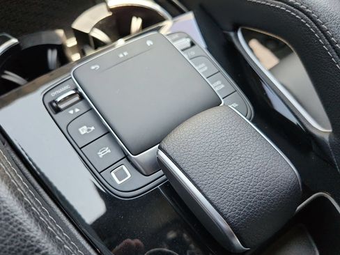 Used 2025 Mercedes-Benz GLE 350 4MATIC image 22