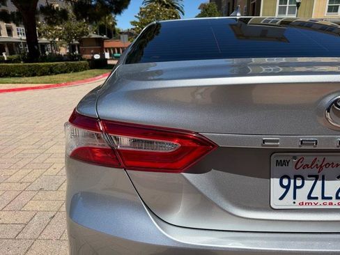 Used 2019 Toyota Camry LE w/ Carpet Mat Package FWD image 13