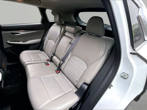 Used 2023 INFINITI QX50 Luxe FWD image 19