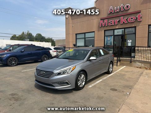 Used 2015 Hyundai Sonata SE w/ Option Group 09 FWD image 1
