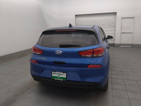 Used 2018 Hyundai Elantra GT FWD image 7