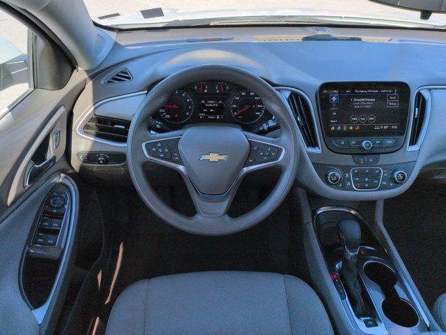 Used 2025 Chevrolet Malibu LT FWD image 14