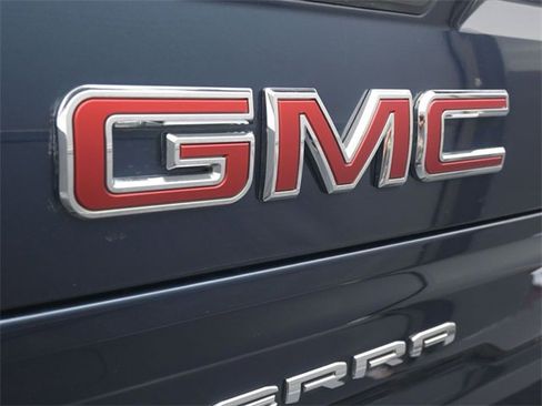 Used 2021 GMC Sierra 1500 SLT image 24