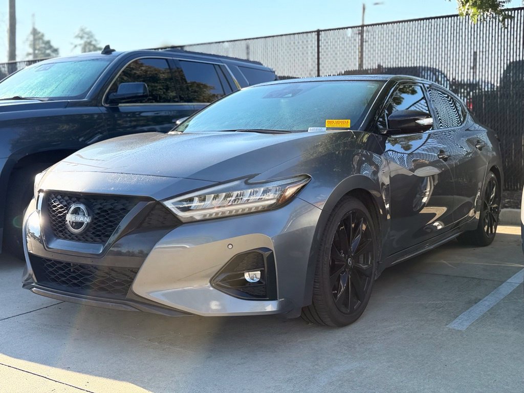 Used 2023 Nissan Maxima SR w/ Sport Mat Group FWD image 3