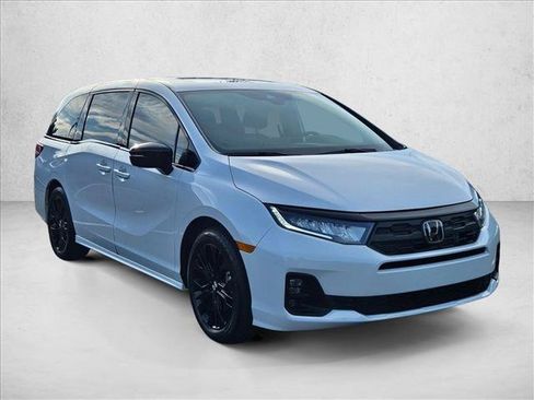 Used 2026 Honda Odyssey Sport-L image 3