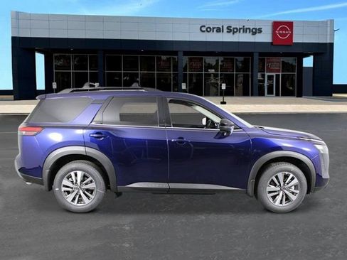 New 2026 Nissan Pathfinder SL FWD image 6