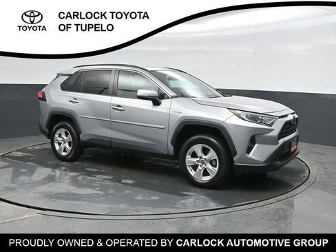 Used 2021 Toyota RAV4 XLE image 5
