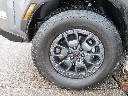 Certified 2024 Nissan Frontier PRO-4X w/ Pro Premium Package image 15