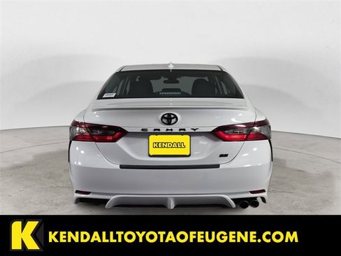 Certified 2023 Toyota Camry SE image 4