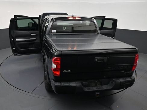 Used 2020 Toyota Tundra SR5 w/ SR5 Leather Package AWD/4WD image 32