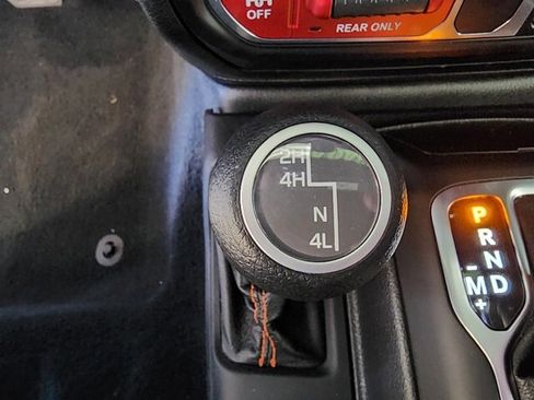 Used 2021 Jeep Gladiator Mojave w/ Cold Weather Group image 25