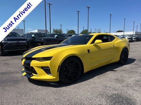 Used 2018 Chevrolet Camaro SS RWD image 7