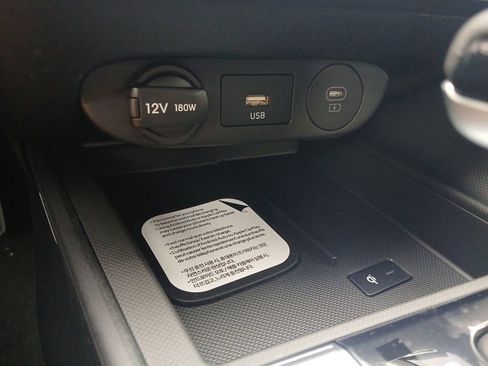 New 2026 Hyundai Elantra Limited FWD image 22