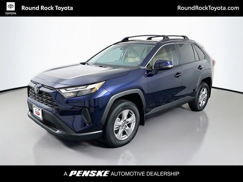 Certified 2025 Toyota RAV4 XLE w/ Convenience Package FWD image 1