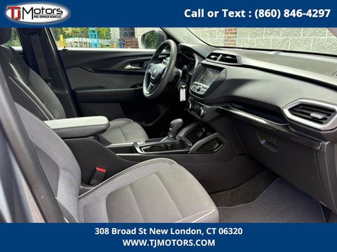 Used 2021 Chevrolet TrailBlazer LS image 14