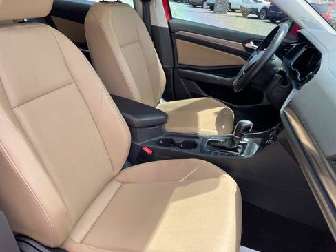 Used 2019 Volkswagen Jetta SEL FWD image 38