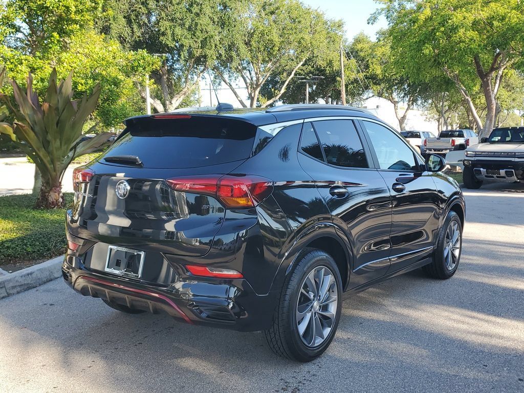 Used 2023 Buick Encore GX Select w/ Sport Touring Package FWD image 5