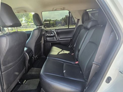 Used 2019 Toyota 4Runner TRD Off-Road AWD/4WD image 27