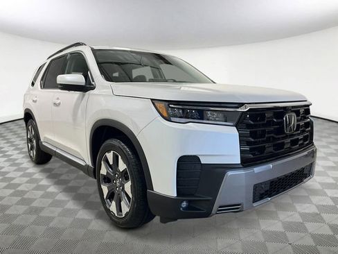 New 2026 Honda Pilot Touring image 8