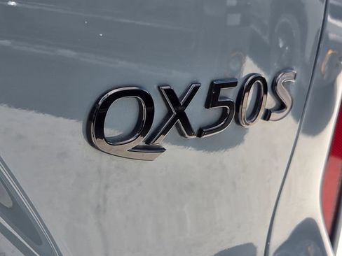 Used 2023 INFINITI QX50 Sport FWD image 15