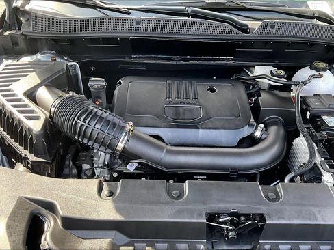 Used 2025 Chevrolet Blazer LT w/ Convenience Package image 10