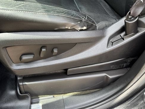 Used 2015 Chevrolet Suburban LTZ AWD/4WD image 24