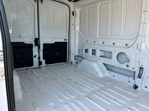 Used 2025 Ford Transit 250 148 Medium Roof RWD image 12