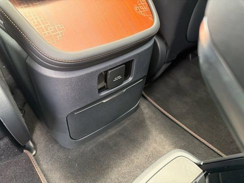 New 2026 Lincoln Navigator L Black Label AWD/4WD image 25