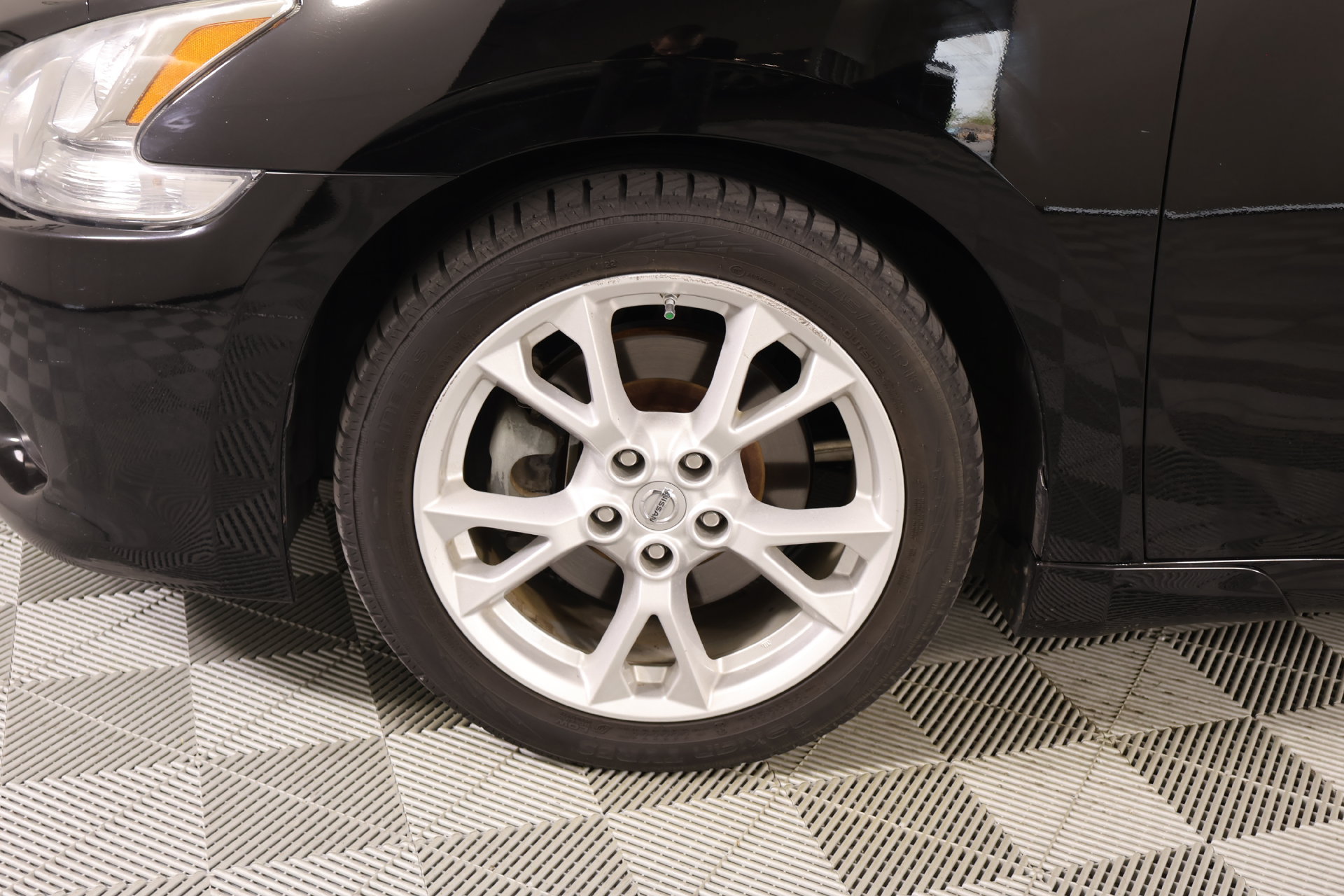 Used 2013 Nissan Maxima 3.5 SV w/ Premium Pkg FWD image 19