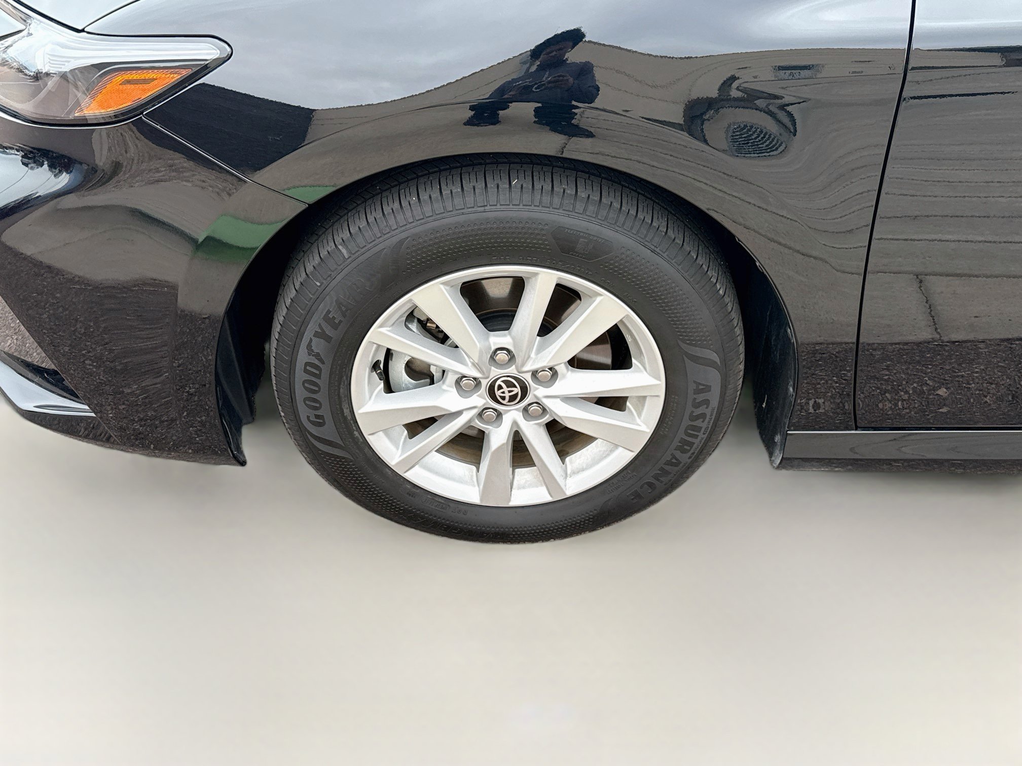 Used 2026 Toyota Camry LE FWD image 11