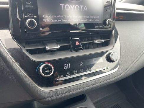 Used 2022 Toyota Corolla SE w/ Carpet Mat Package (TMS) FWD image 17