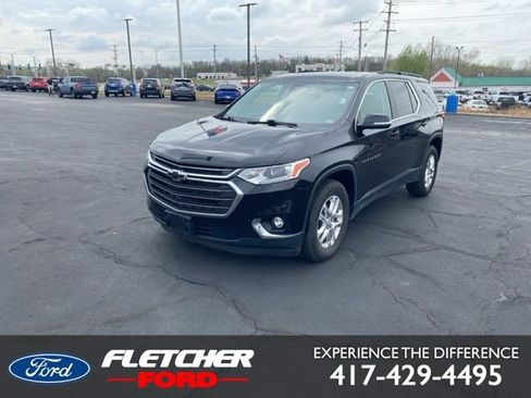 Used 2020 Chevrolet Traverse LT w/ Driver Confidence II Package image 1